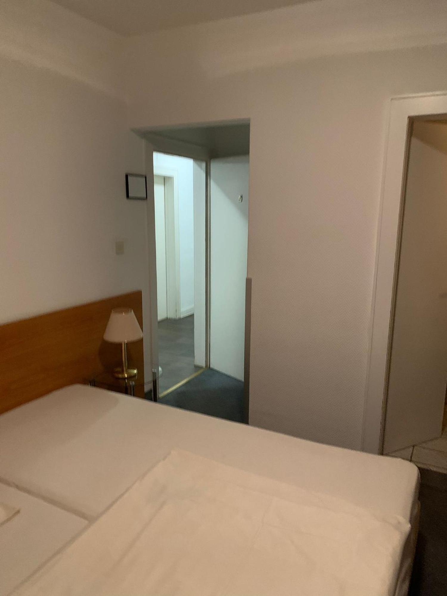Waldhotel Hensel'S Felsenkeller Frankfurt am Main Bagian luar foto